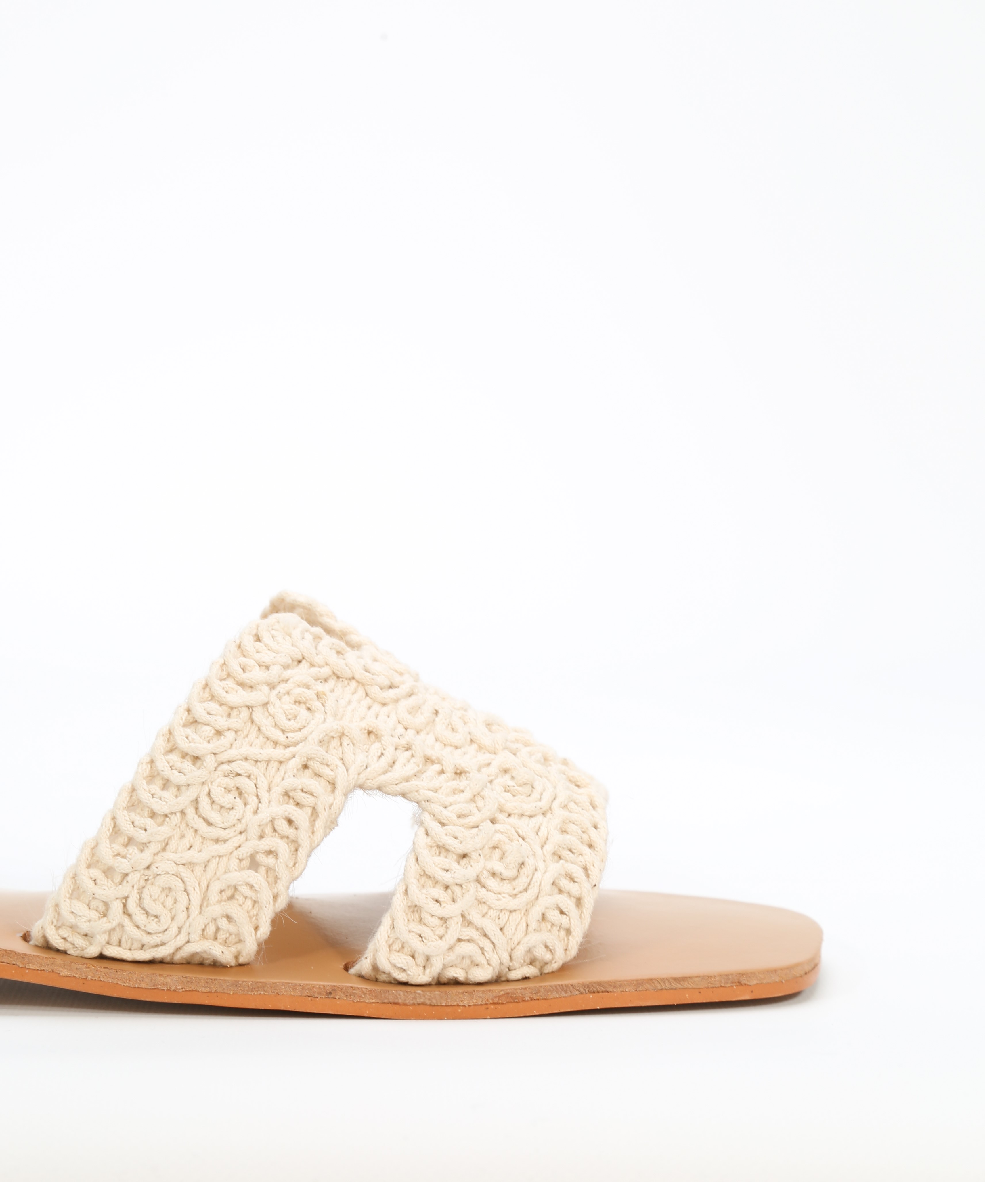 Sandalias planas bordadas image number null